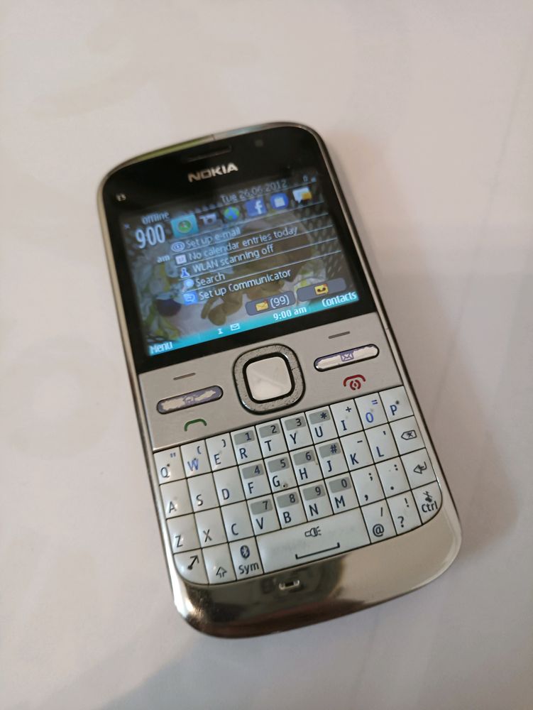NOKIA E5