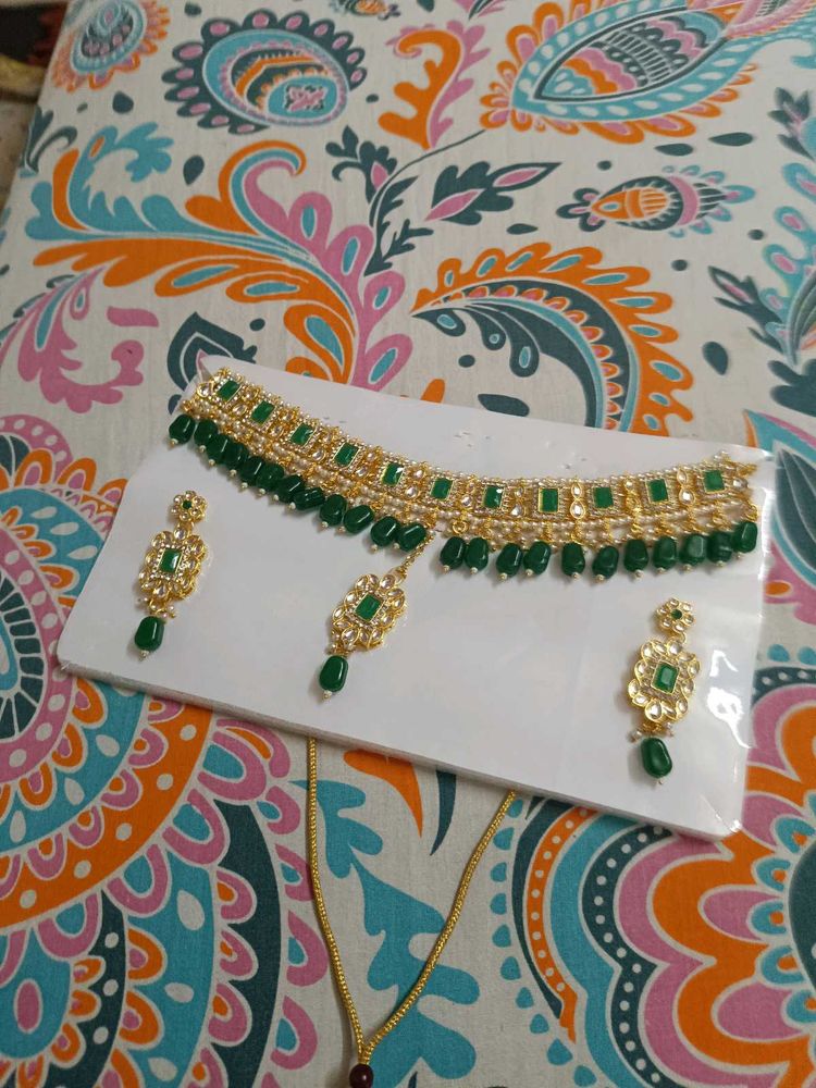 Green Bridal Maang Tika Set