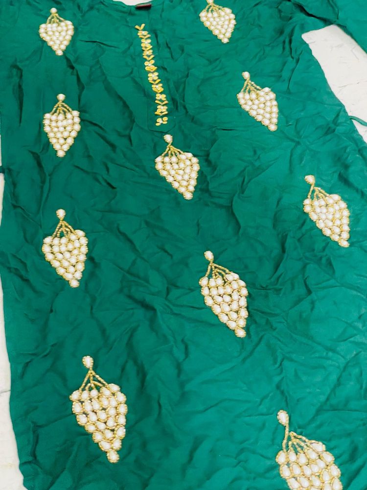 Emerald Green Embellished Kurti