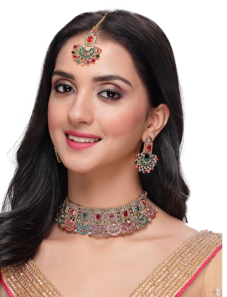 Gold Petan Jewellery