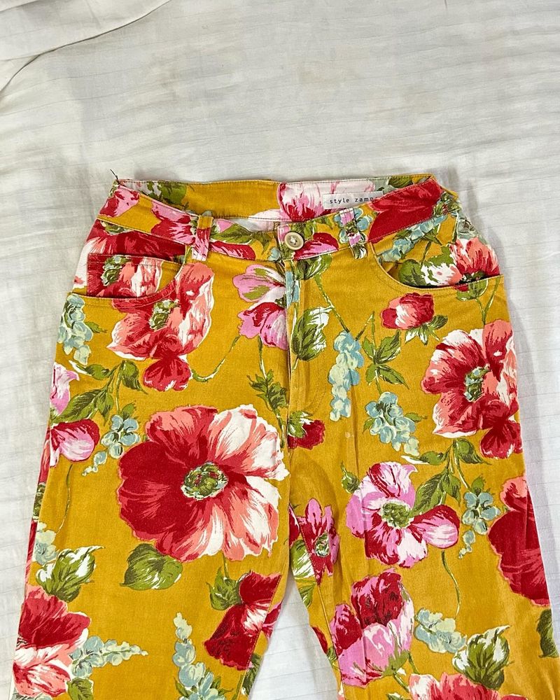 Floral print pants 🌼🪻🪷🌺🌹🌻