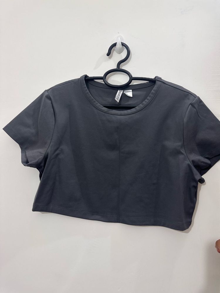Black H&amp;M Crop Top, L Size