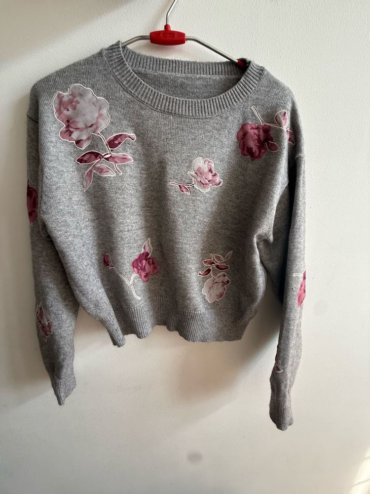 Floral Print Grey Knit Sweater