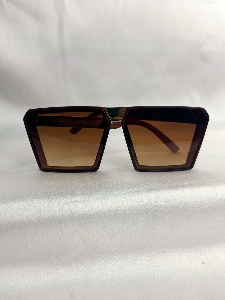 Kids Trendy Latest Modern Sunglasses (Brown)