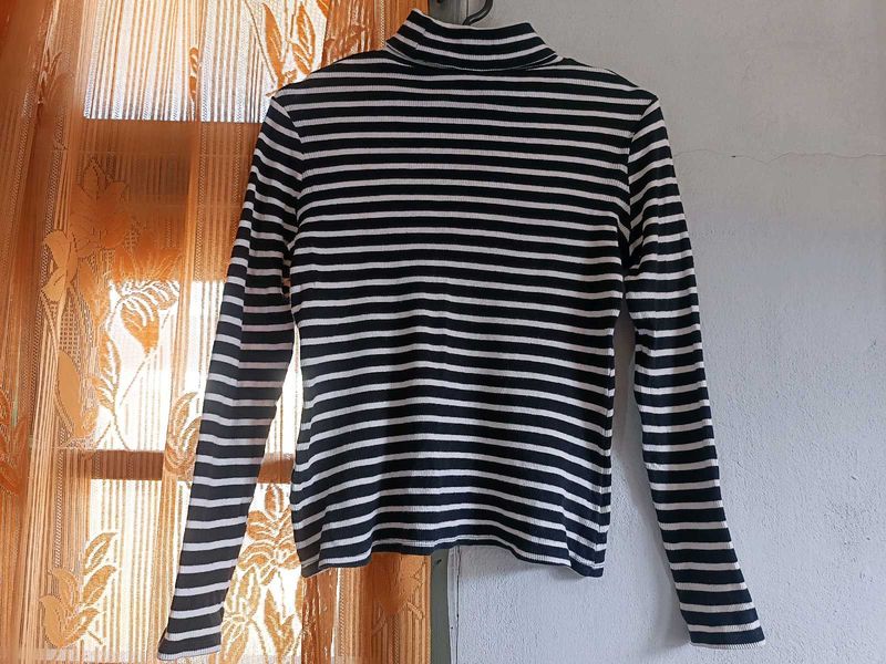 Turtle Neck Stripped Shirt
