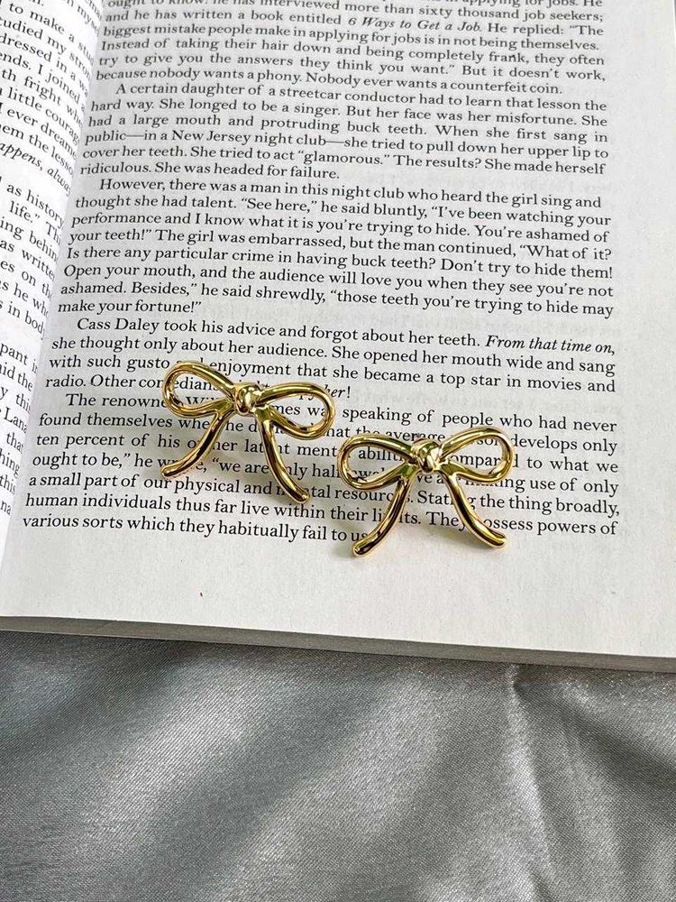Bow Earrings