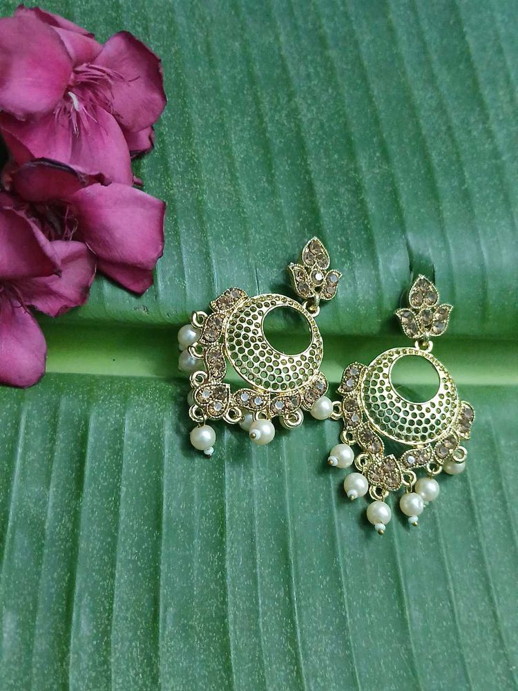 Elegant Gold Earrings