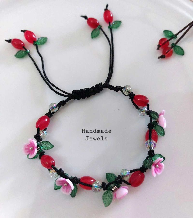 Wild Forest Flowers &amp; Berry Bracelet