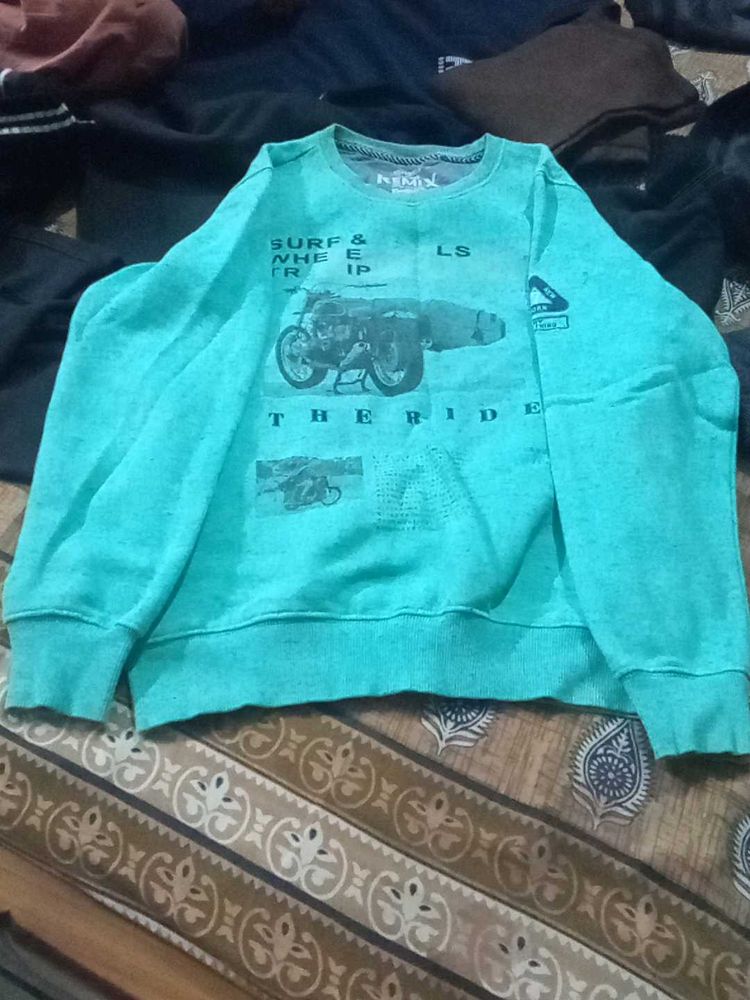 Cool Graphic Print Sweatshirt