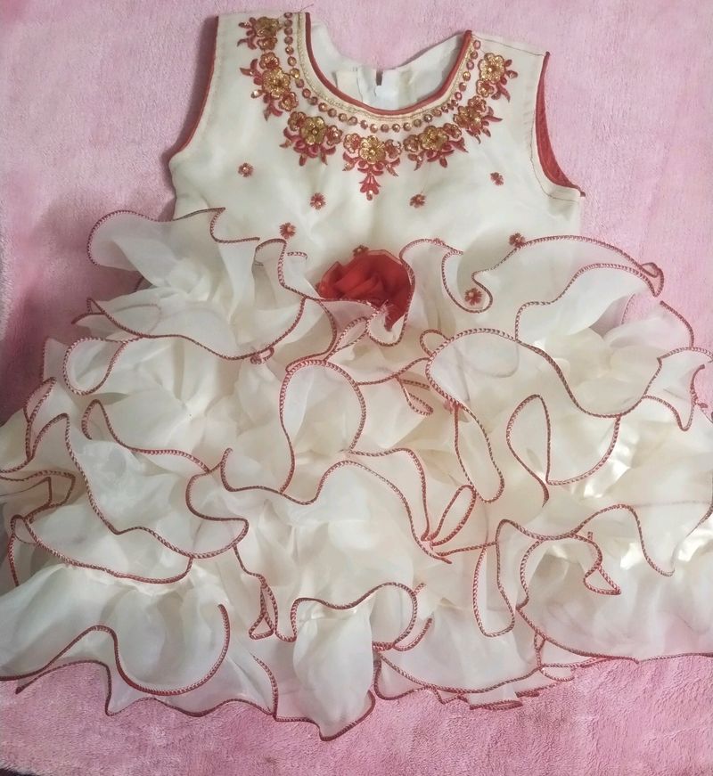 White Frock For 2 To 3 Yr Old Girl