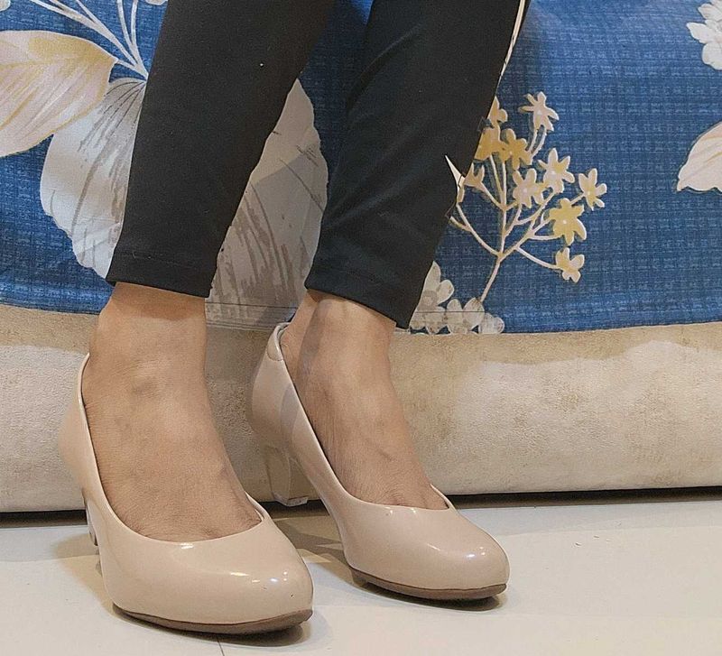 Modare Elegant Nude Heels