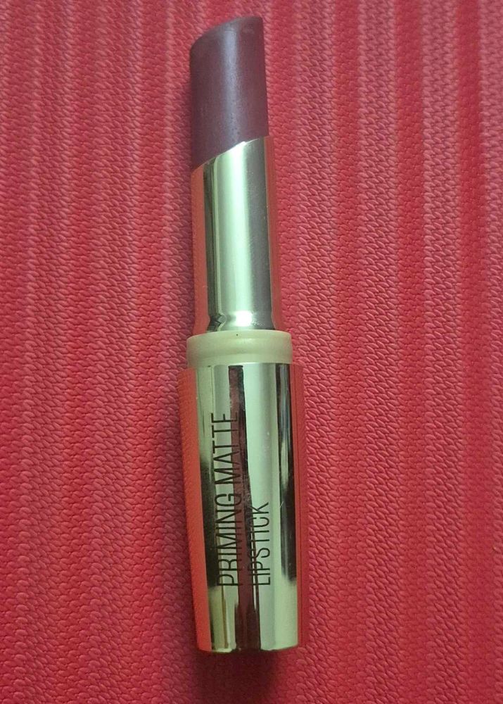 Priming Matte Lipstick
