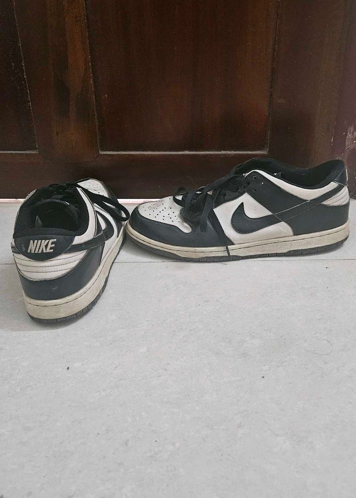 Nike Air Jordan panda dunks