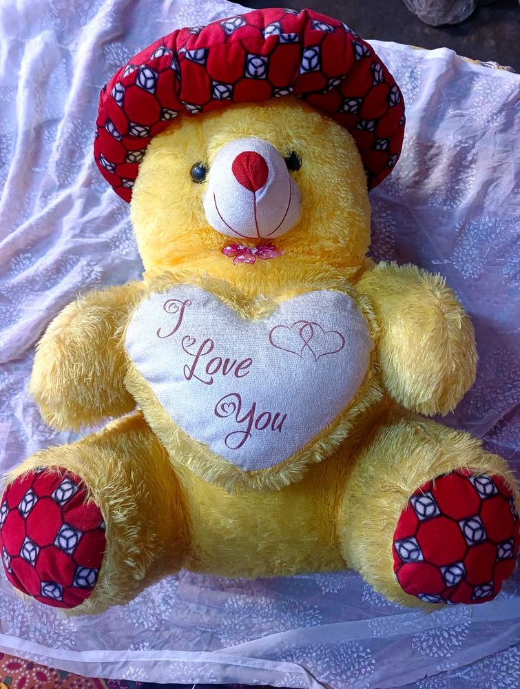 Big teddybear perfect for valentine 💓(toys)