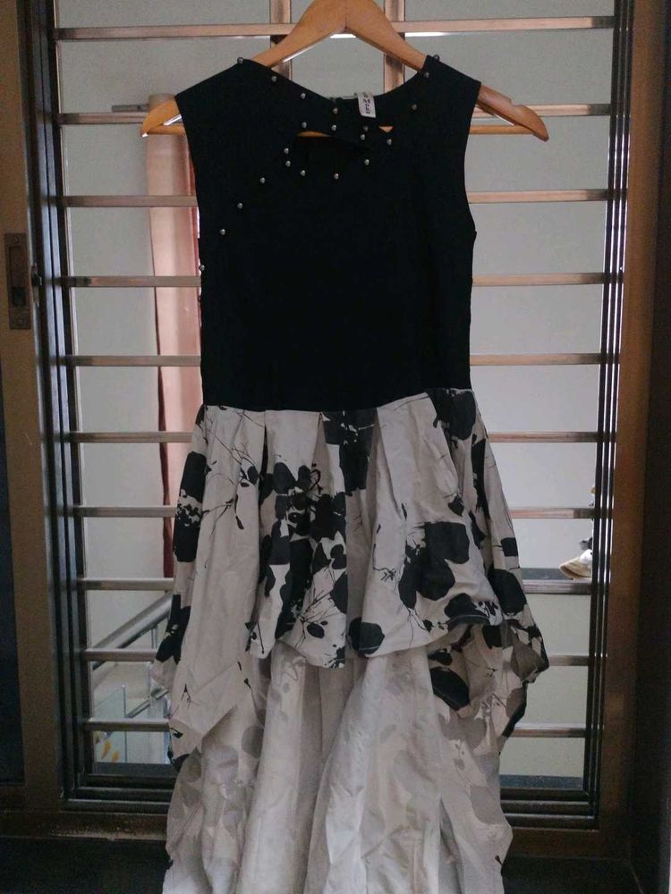 Unique Black &amp; White Dress