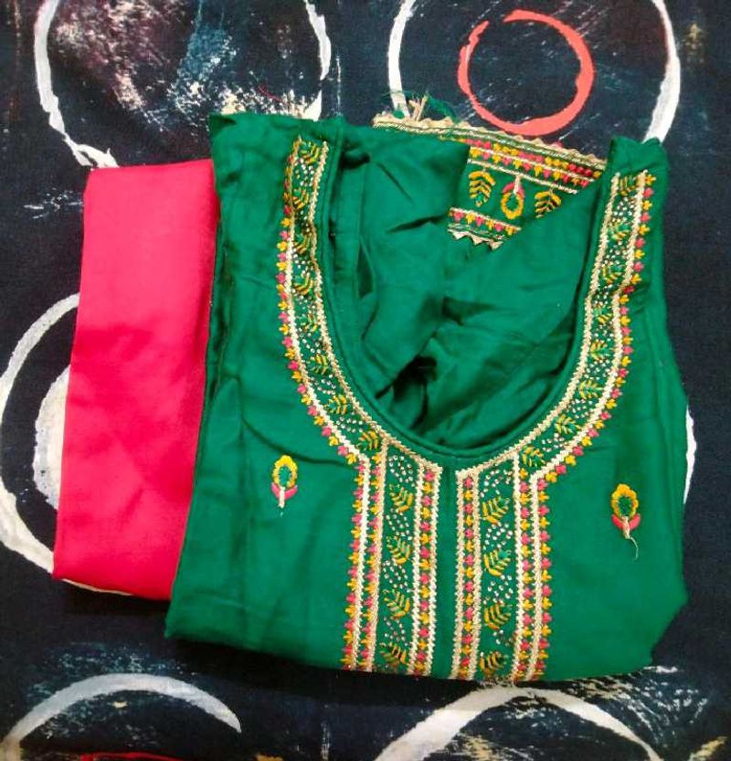Green And Red  Kurta Set