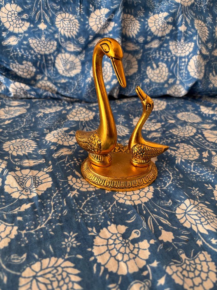 Beautiful Showpiece For Sale