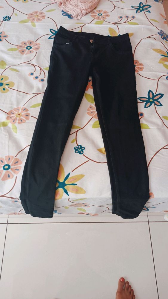 Brand New Black Jeans Size 28&#34;