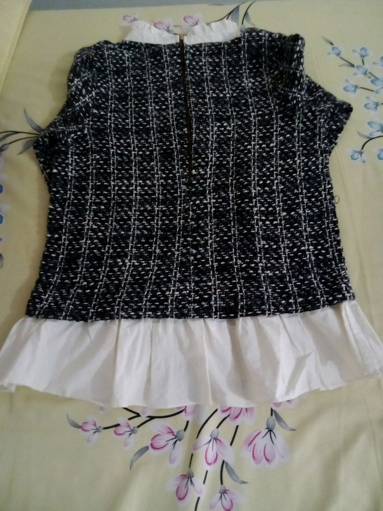 Woollen Top For Girl With Back Zip
