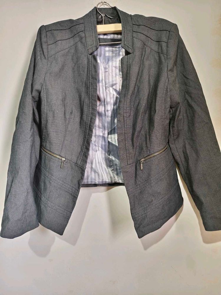 Stylish Gray Blazer 34"36"