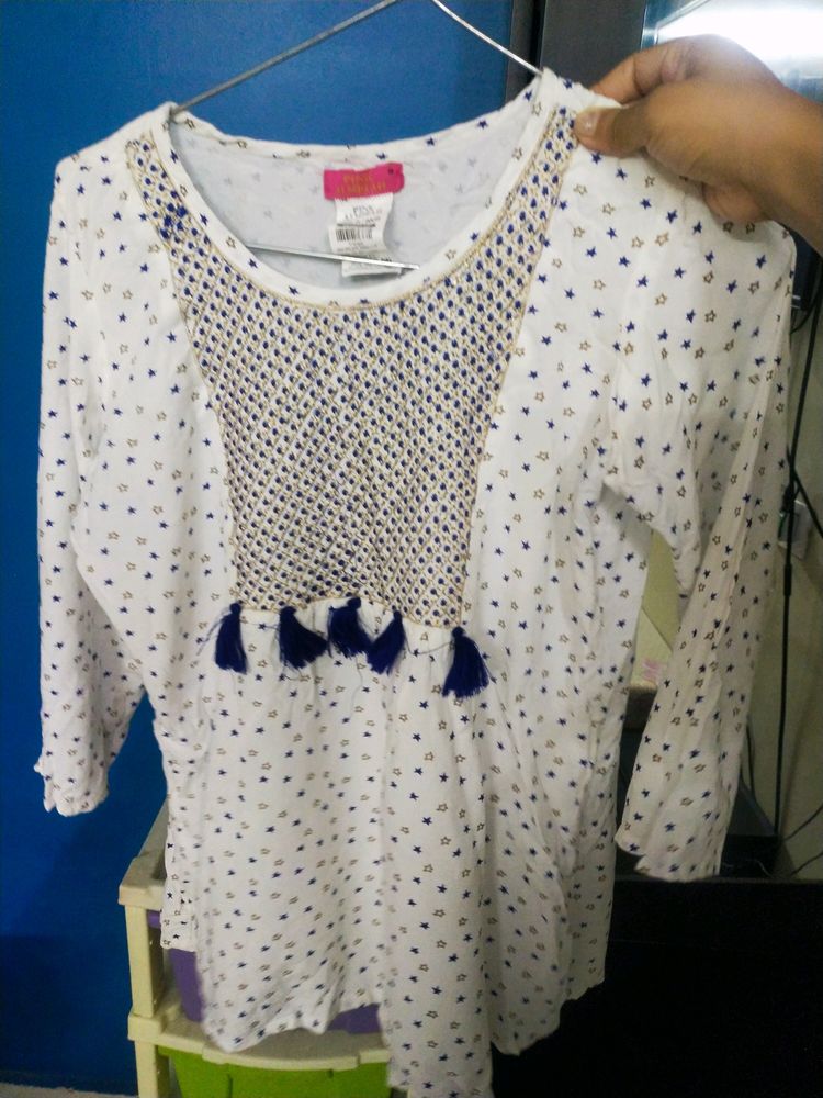 It&#39;s White Colour Short Kurti I Bought From Market