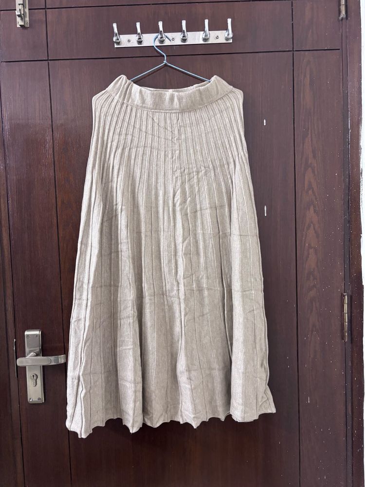 Beige Knit Midi Skirt