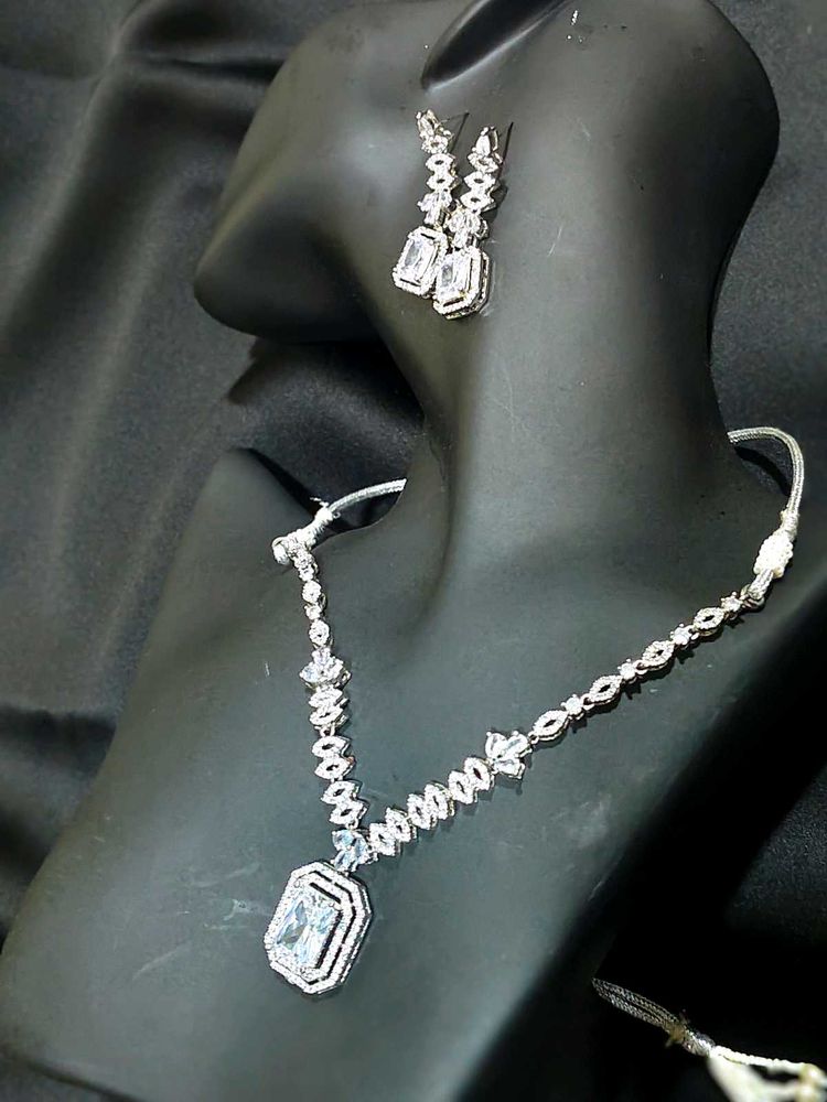 Amarican Daimond, Rectangular Stone Necklace