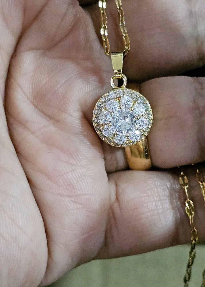 Anti-tarnish Rotating Pendant With Chain