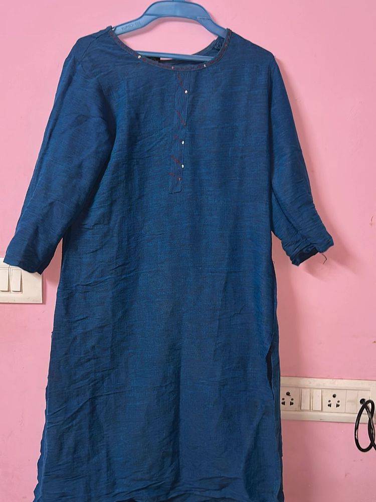 Blue Cotton Blend Kurti