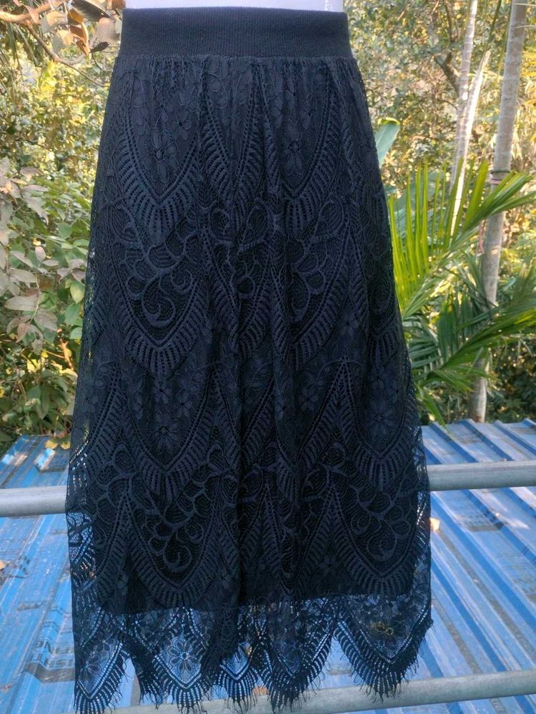 Elegant Black Lace Midi Skirt