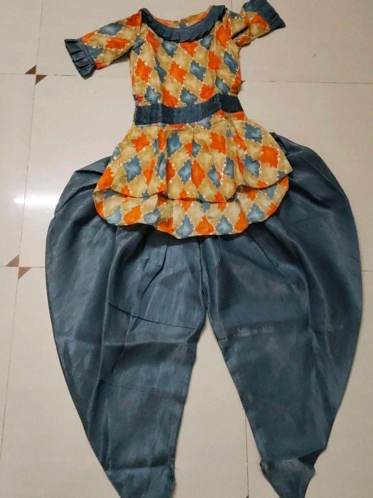 A Very Pretty Indo Western Set