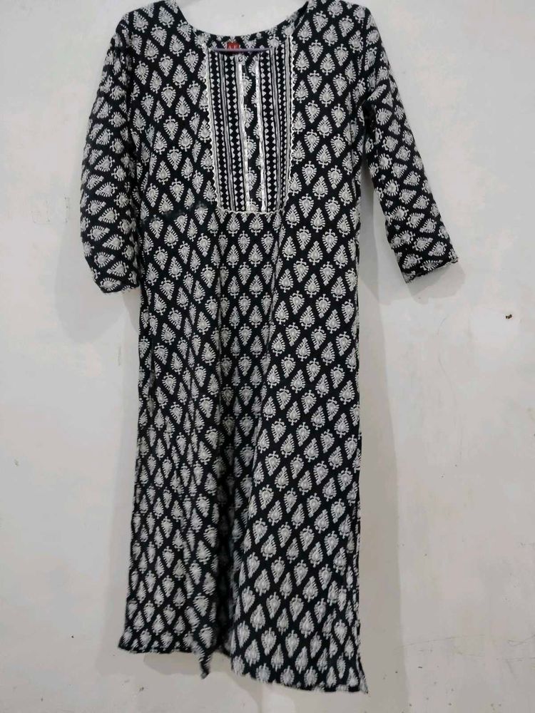 Black &amp; White Printed Kurta
