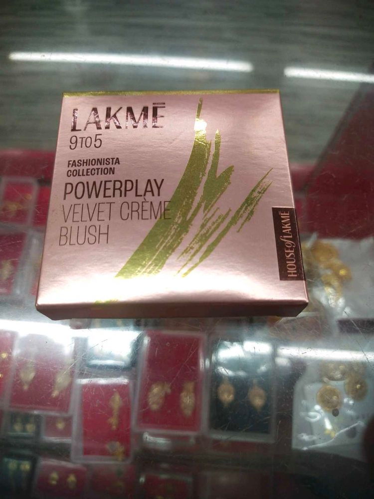 Lakme Velvet Creme Blush