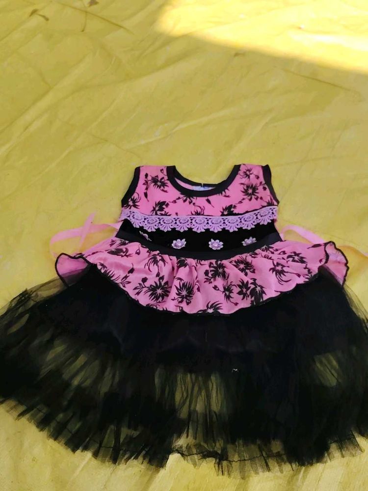 Cute Pink &amp; Black Dress