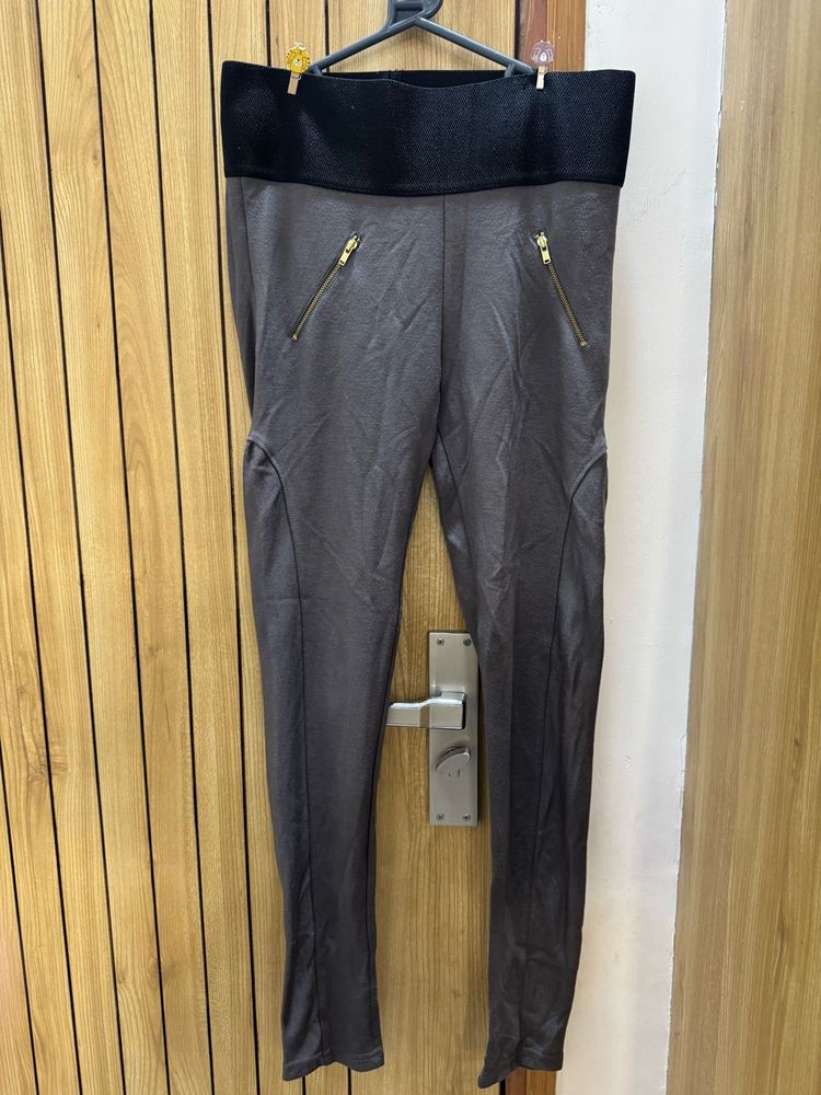 Stylish Grey side zipper jeggings (b1g1)