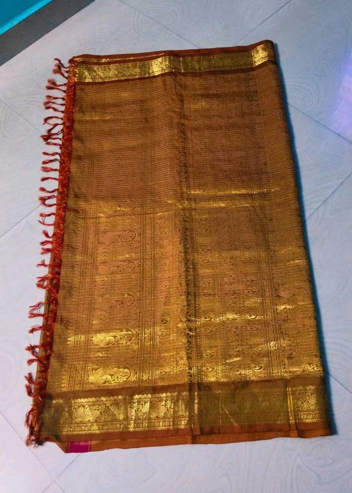Shinning Gold Colour Pure Kanchi Pattu Saree