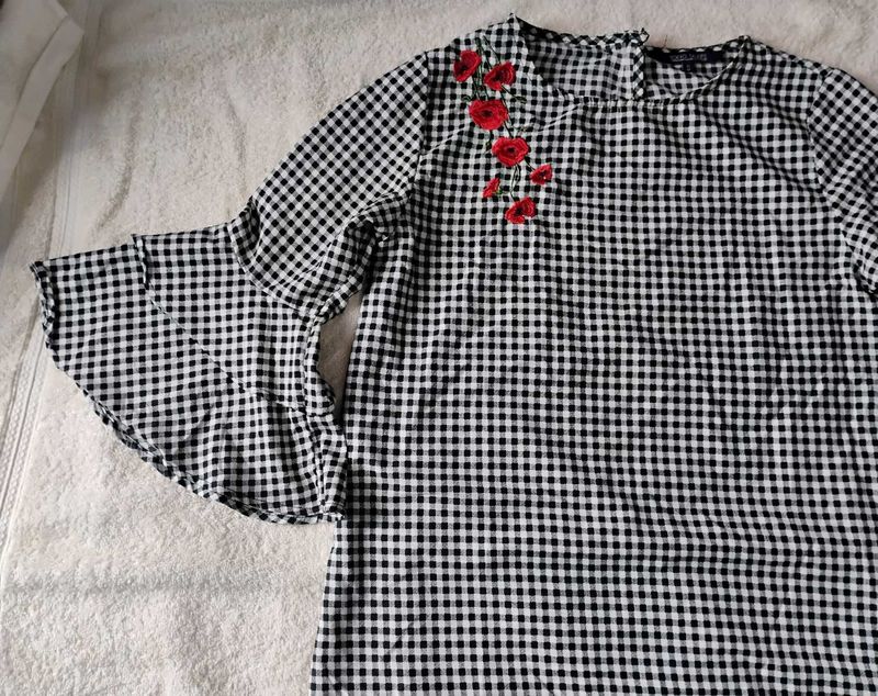 Gingham Floral Embroidered Blouse