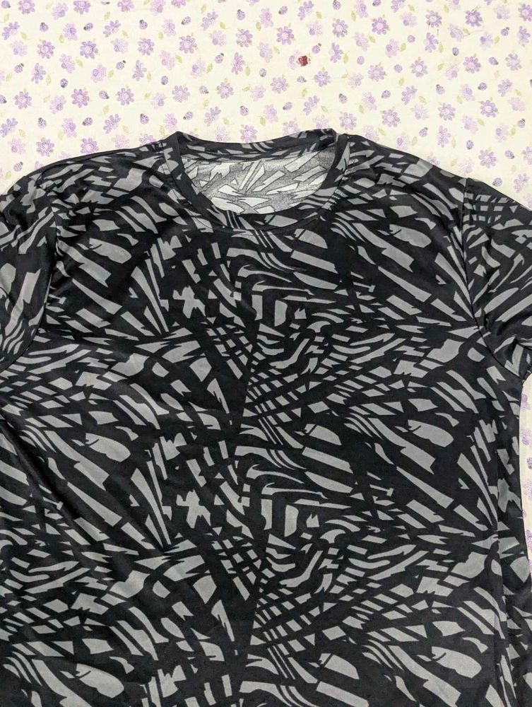 Nike Graphic T-Shirt