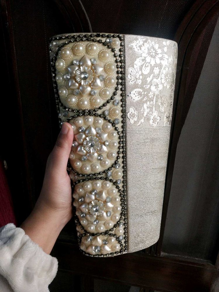 Vintage Pearl Embellished Vase Showpiece