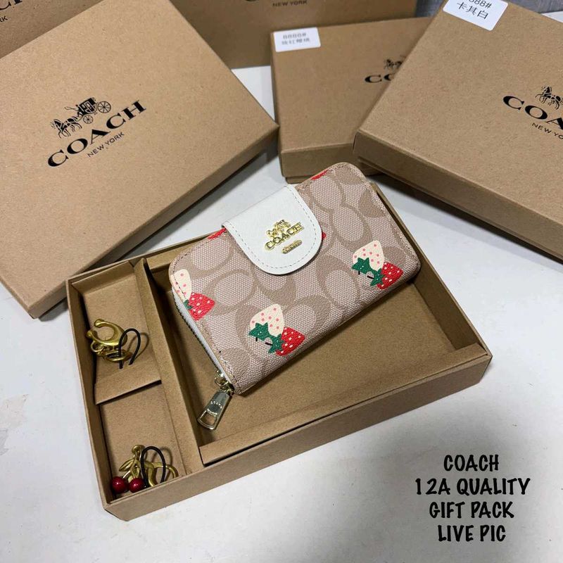 COACH MINI WALLET WD SET OF 2 CHARM WTH BOX