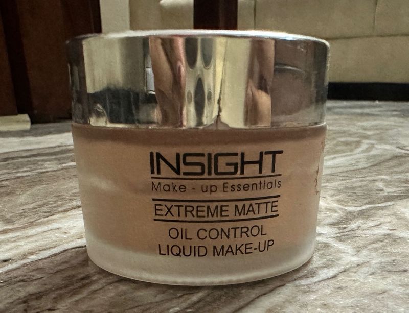 Insight Extreme Matte Foundation