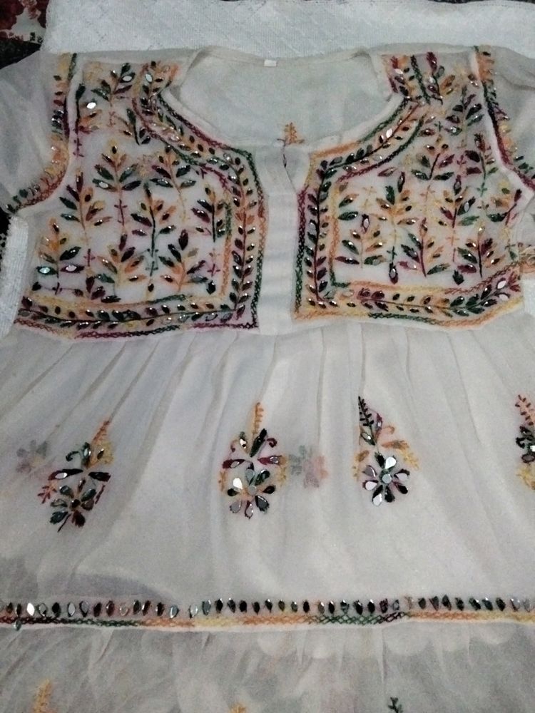 NO COINS OR SWAP , White Chikan Kari Multicolour Mirror Work Tunic