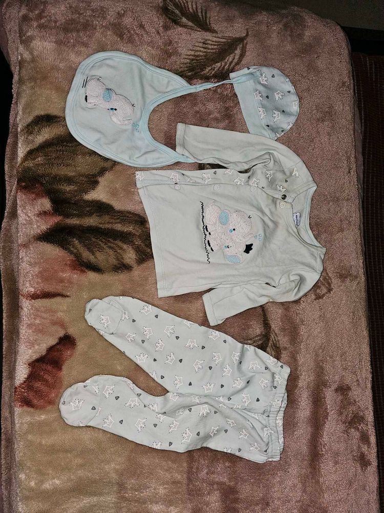Baby Clothing Set - Hat, Bib, Top, Pants