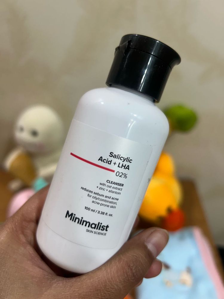 Minimalist Salicylic Acid Cleanser