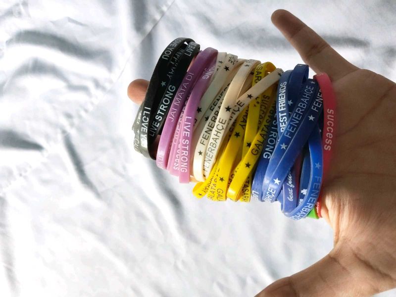Friendships Band