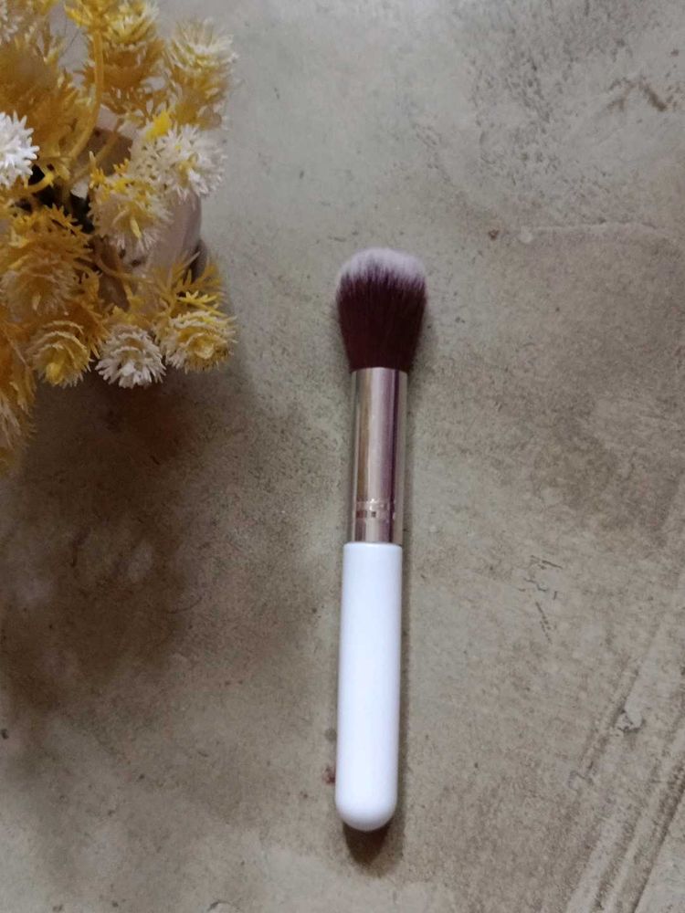 Makeup Brush - Foundation or Powder