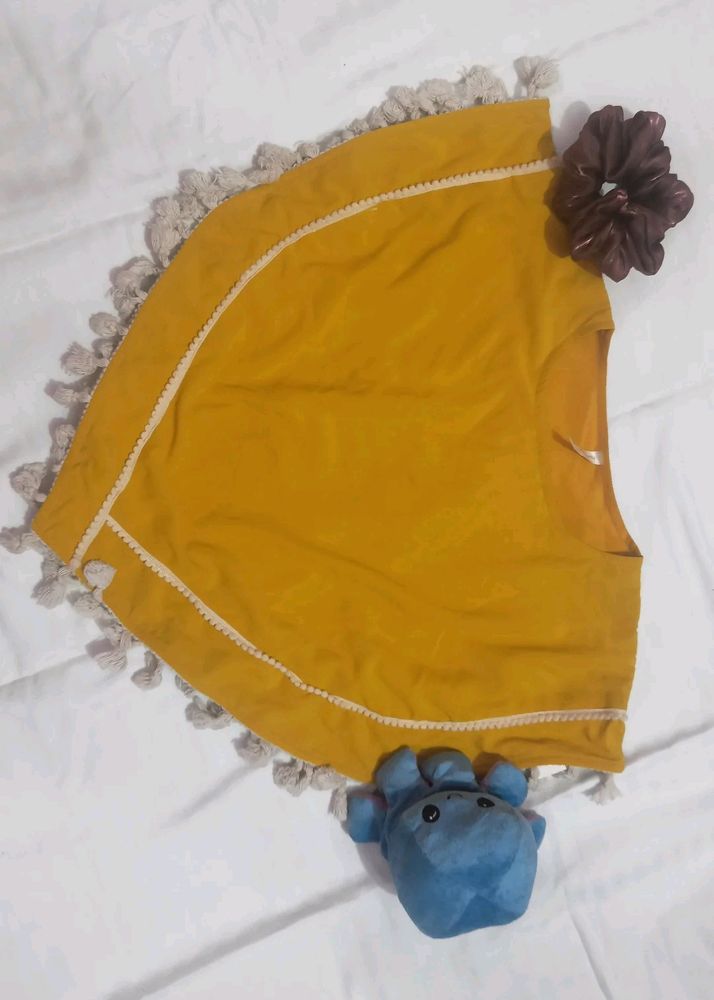 Summary Mustard Yellow Top 🌼