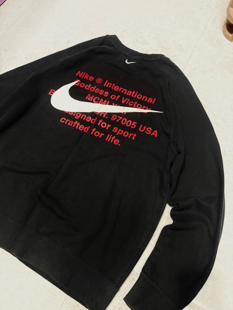 Nike International Unisex Sweatshirt