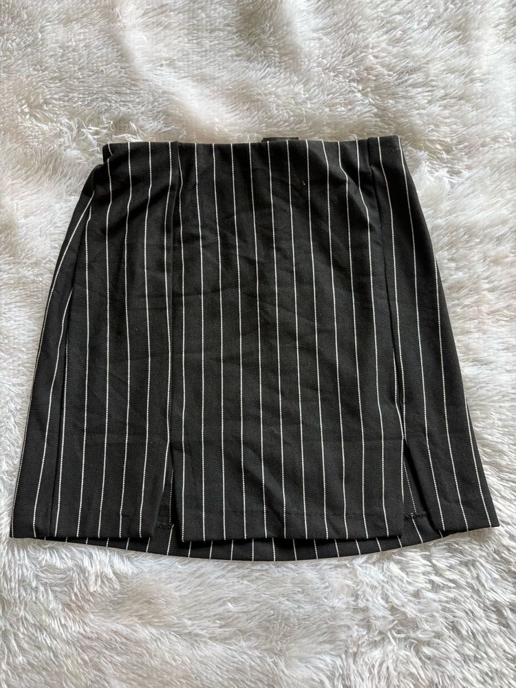H&amp;M Striped Mini Skirt