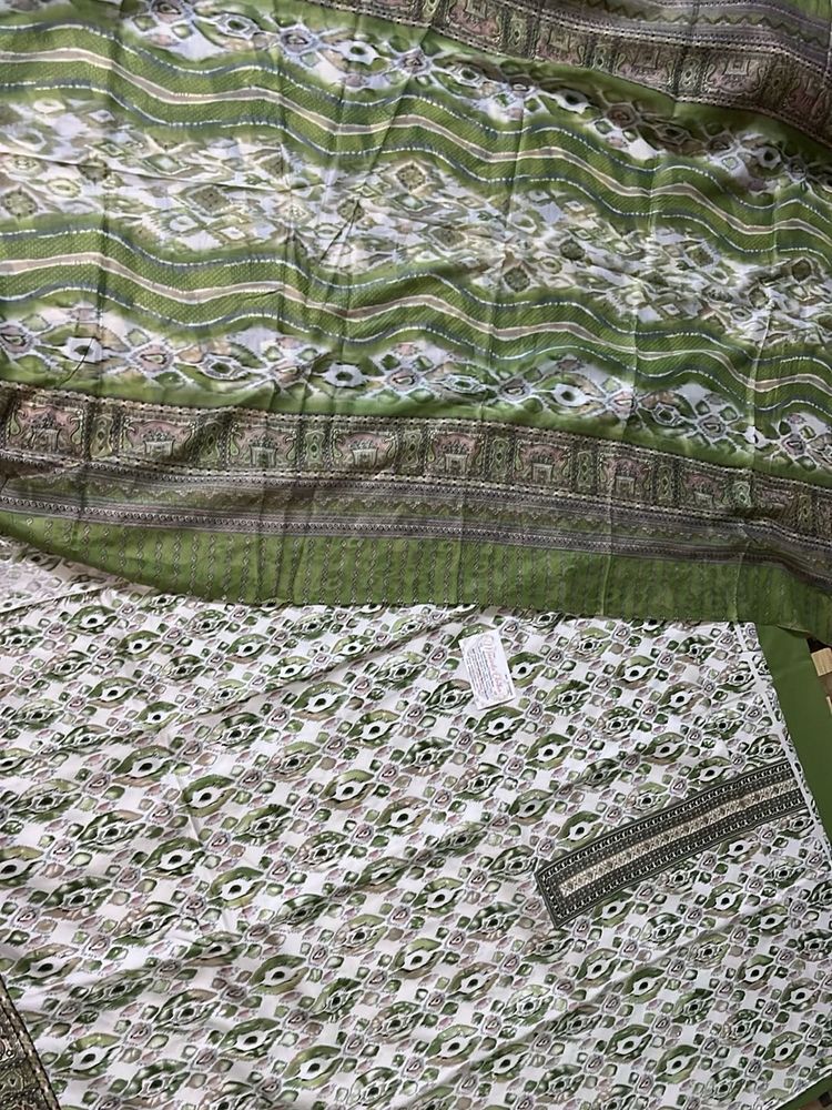 Pakistani Printed Green &amp; White Geometric Print Fa